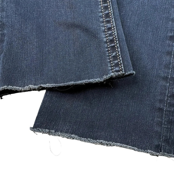 Rock Revival Gia Straight Jeans. Hem has been cut. RAW HEM 27” Inseam. 30” W - Picture 5 of 14
